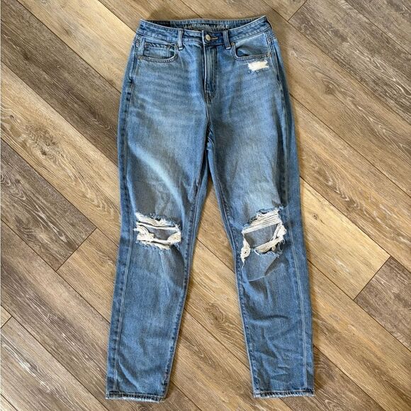 American Eagle Outfitters Denim - American Eagle High Rise Mom Jeans Women's Size 4
